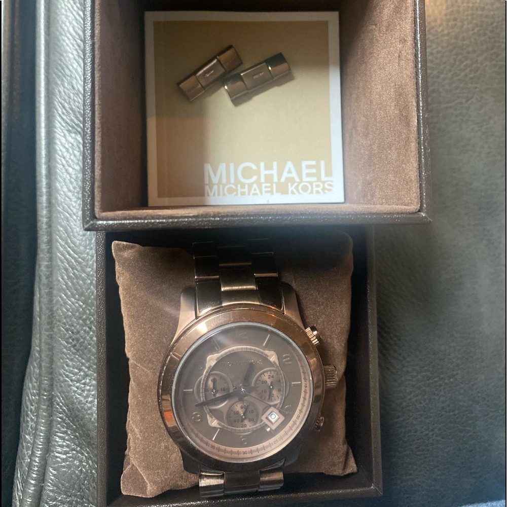 Beautiful Bronze MK watch mint condition (ps. needs battery)